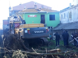 Yıllarca Kızılay’a Hizmet Veren Bina Yıkıldı