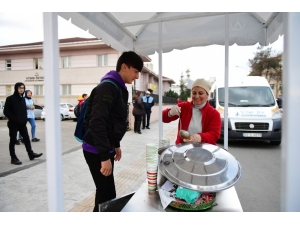 Altınordu Belediyesinden Öğrencilere Çorba İkramı