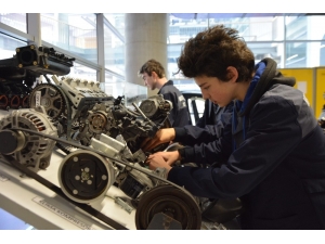 Türkiye’nin İlk Elektrikli Araçlar Dalı Yeni Eğitim Öğretim Yılında Bursa’da Oluşturulacak