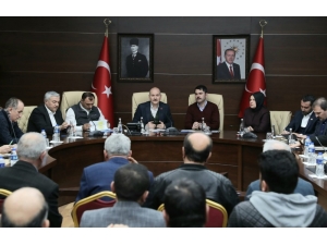 Elazığ’da Bakanlar, Muhtarlarla Bir Araya Geldi