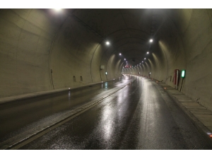 Ferhat Tüneli Trafiğe Açıldı