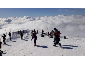 Başkan Topaloğlu’ndan Mezun Olacak Öğrencilere Yarıyıl Hediyesi