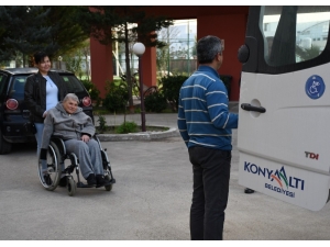 Konyaaltı Belediyesi’nden Engelli Bireylere Ulaşım Kolaylığı