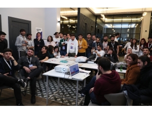 Dünyanın En Büyük Oyun Geliştirme Maratonuna Hkü Ev Sahipliği Yaptı