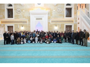 “Camiye Koşuyoruz Namazla Buluşuyoruz” Programı Ödül Töreni İle Sona Erdi