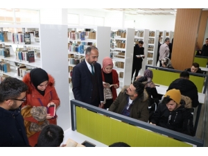 Van Yyü Ferit Melen Kütüphanesi Kısmen Hizmete Açıldı