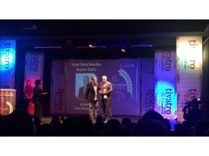 Efeler Belediye Başkanı Atay’a ‘Sanat Dostu Belediye Başkanı’ Ödülü