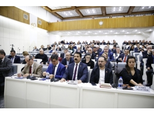 Konak Meclisinde Deprem Ve İdlip Şehitleri İçin Saygı Duruşu