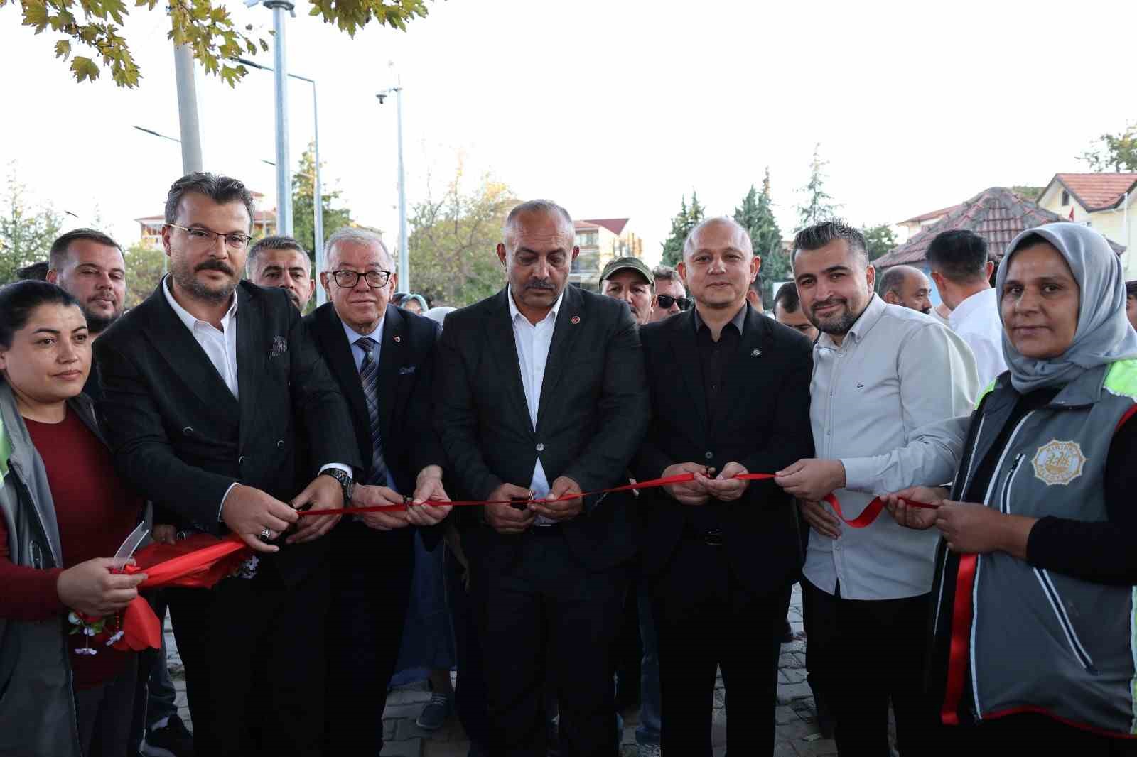 kirikkale-de-iki-park-torenle-hizmete-acildi