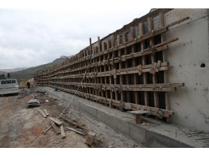 Çiğli’de Üst Yapı Atağı