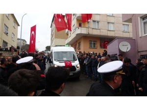 İdlib’de Şehit Olan Uzman Çavuşun Cenazesi Tuzla’daki Evine Getirildi