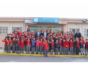 Niğde’de İlk Derse Belediye Başkanı Özdemir Girdi