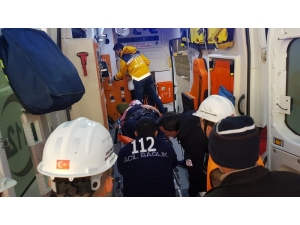 Askeri Helikopter Düşük Riski Bulunan Kadın İçin Havalandı