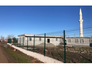 Bağlar Belediyesi’nden Cami Ve Taziye Evlerine Çevre Koruması