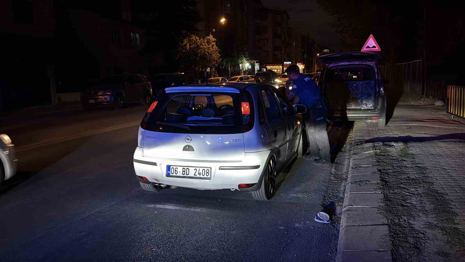 trafikteki-tartisma-sonrasi-aracindan-inip-yol-kesen-surucuye-180-bin-tl-ceza-kesildi