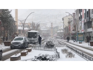 Bayburt’ta Yoğun Kar Yağışı