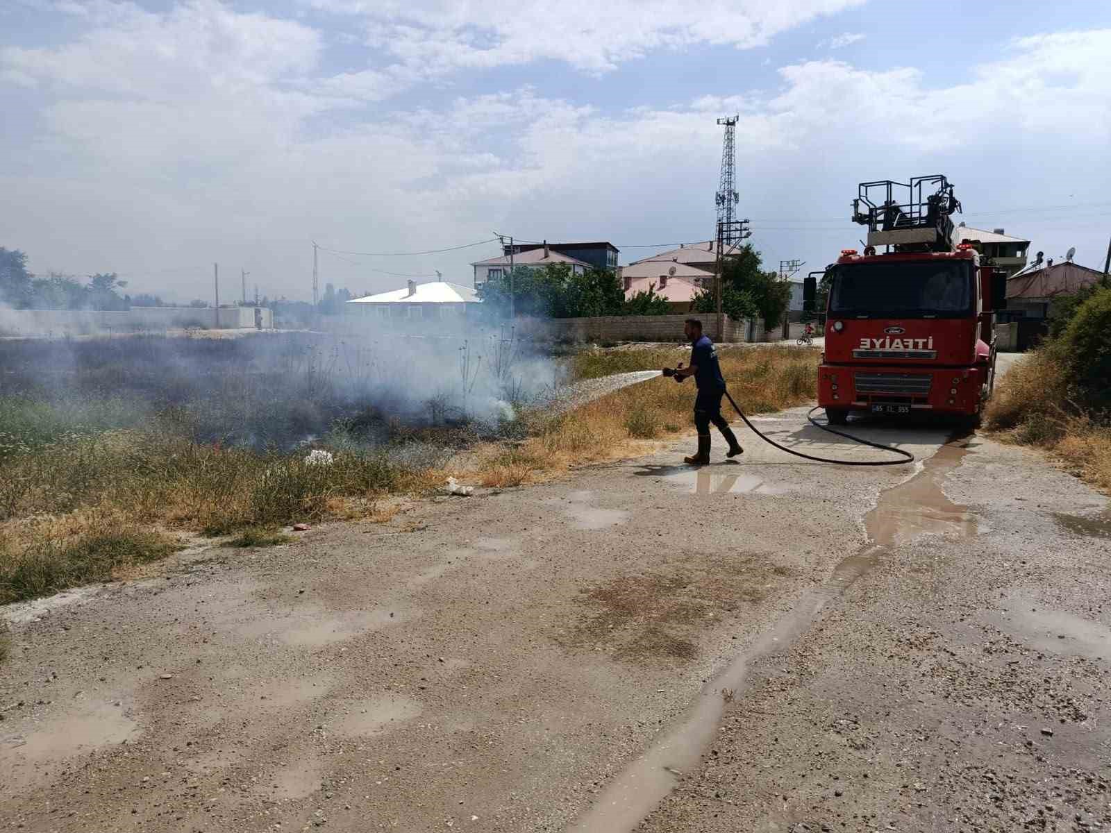 van-da-itfaiye-son-10-gunde-239-yangina-mudahale-etti