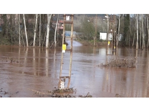 Bartın’da Sağanak Yağış Taşkına Neden Oldu