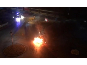 Elazığ’da 2019 Model Araç Alev Alev Yandı