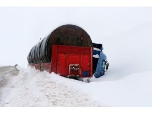 Erzincan’da Kar Yağışı Dolayısıyla Eğitime 1 Gün Ara