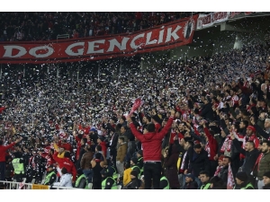 Sivasspor-medipol Başakşehir Maçının Biletleri Satışta