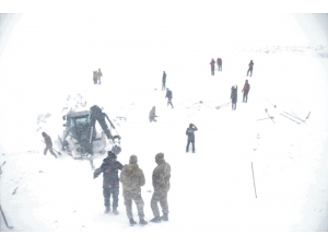 Çığ Faciasının Yaşandığı Bölgede İkinci Çığ Riski