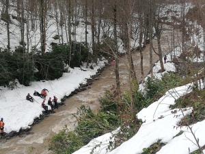 Derede Kaybolan Operatörü Arama Çalışmaları Devam Ediyor