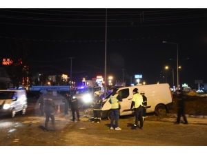 Nusaybin’de Bankaya Ait Para Yüklü Minibüs Kaza Yaptı: 1 Yaralı