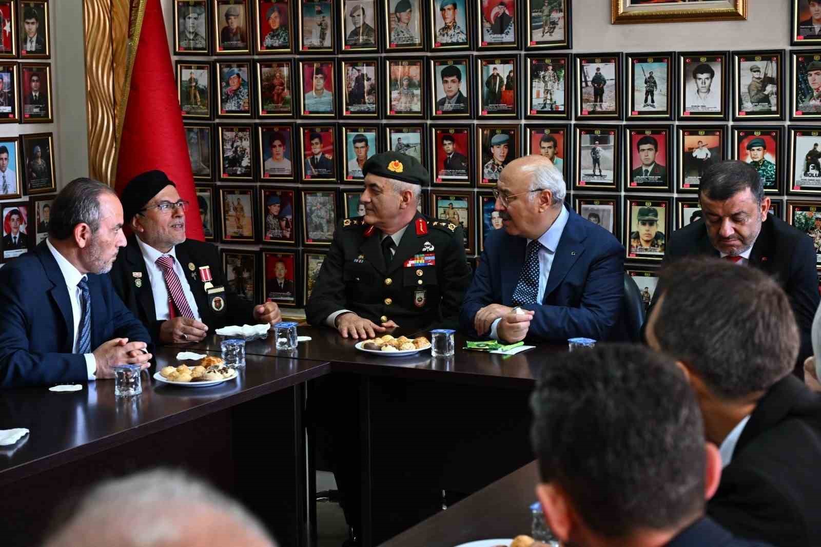 vali-kosger-huzur-ve-refahi-gazilerimize-borcluyuz