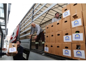 Elazığ Yardım Tırı Gebze’den Dualarla Uğurlandı