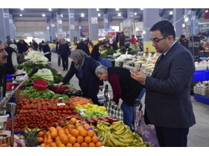 Başkan Erdoğan Pazar Yerinde Talepleri Dinleyip Not Aldı