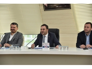 Başiskele Meclisi Huzur Haklarını Depremzedelere Bağışladı