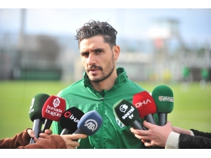 Özer Hurmacı: "Eskişehirli Oyuncular Bize Belki De Bundan Sonraki Süreçte Yardımcı Olacak Tokat Attılar"