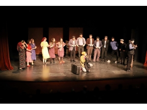 Kto Karataylı Tiyatroculardan İlk Prömiyer Heyecanı