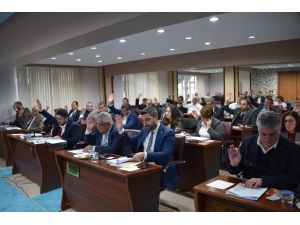 Yunusemre Meclisi Depremzedeleri Ve Şehitleri Unutmadı