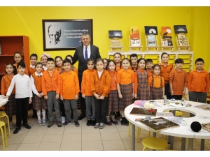 Şirket Çalışanları Birleşti, Öğrencilere Nitelikli Atölyeler Kurdu