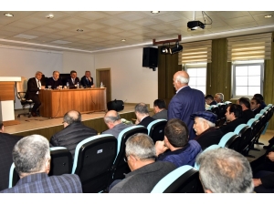 Muhtarlarla Deprem Bilgilendirme Toplantısı Düzenledi