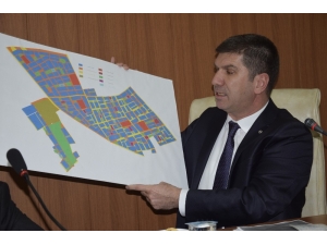 Burdur Belediye Meclisinde, Türk Bayrağı’na Yapılan Saldırı Kınandı