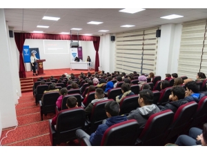 Sodigem Mihalıççık’ta Öğrencilere Sosyal Medyayı Anlattı
