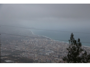 Alanya’da Sis Etkili Oldu
