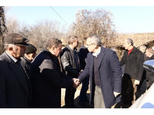 Tosya’da Köy Yollarında Bakım Ve Onarım Çalışmaları Sürüyor