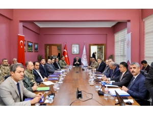 Vali Ekinci, “Deprem Eğitimini Önemsemeliyiz”