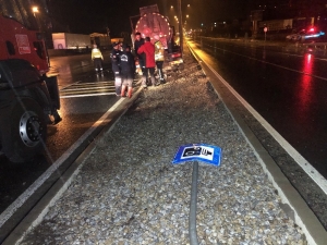 Refüje Çıkan Sülfürik Asit Yüklü Tanker Korkuttu