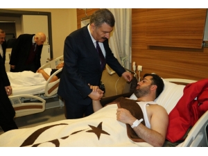 Bakan Koca: “(Uçak Kazası) Maalesef Hayatını Kaybeden 3 Vatandaşımız Oldu”