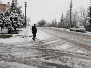 Demirci’de Yoğun Kar Yağışı