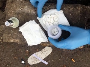 Ampulden Uyuşturucu Hap Çıktı