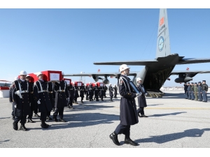 Şehitler Törenin Ardından Memleketlerine Uğurlandı