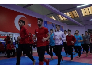 Kağıtsporlu Karateciler Avrupa Arenasında