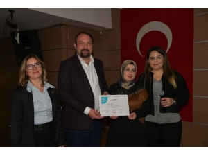 Çiğlili Kadınlar Sertifikalarını Aldı