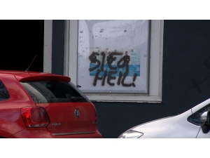 Almanya’da Alevi Birlikleri Federasyonu’na Ve Bazı Okullara Irkçı Saldırı